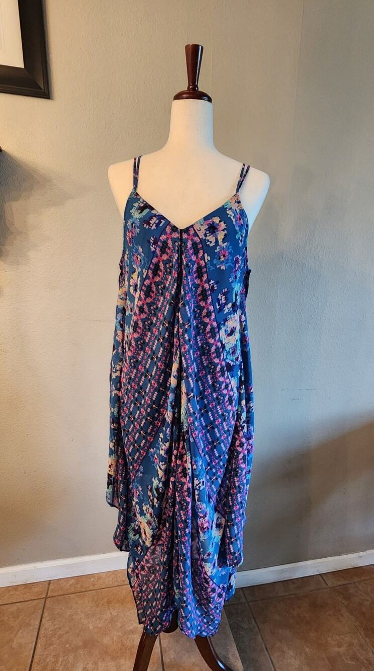ASTR The Label Women's Midi Strappy Dress SZ Medium Fairy Summer